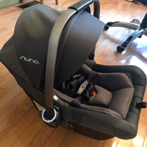 Baby car seat - Picture 4 of 4
